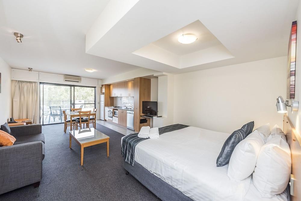 Assured Ascot Quays Apartment Hotel Perth Eksteriør billede